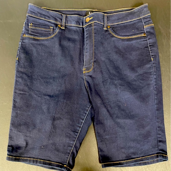 d. jeans Pants - Women’s D. jean shorts. Size 16